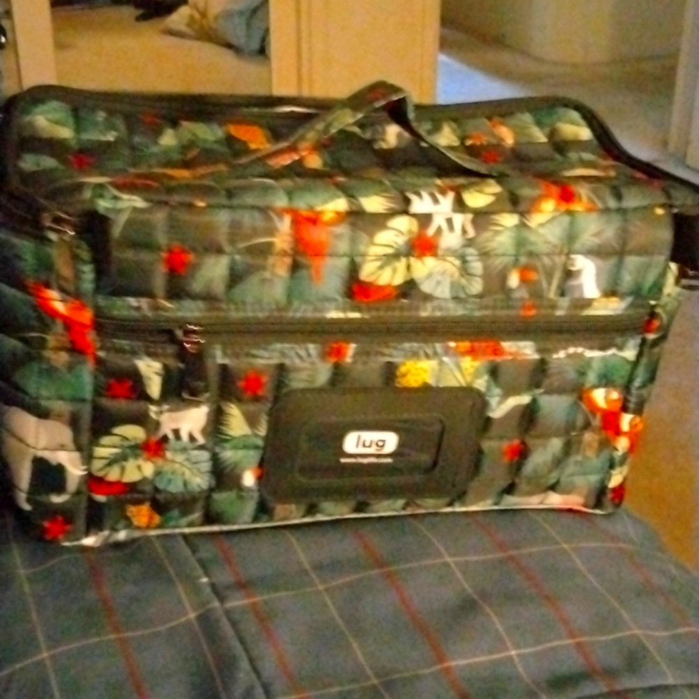 Lug insulated tote